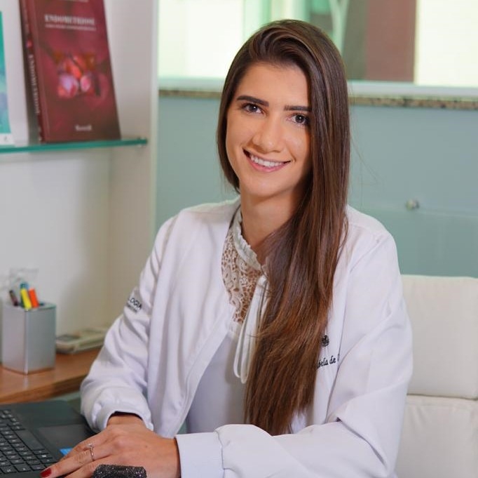 Dra. Isabella de Carvalho A. Lopes